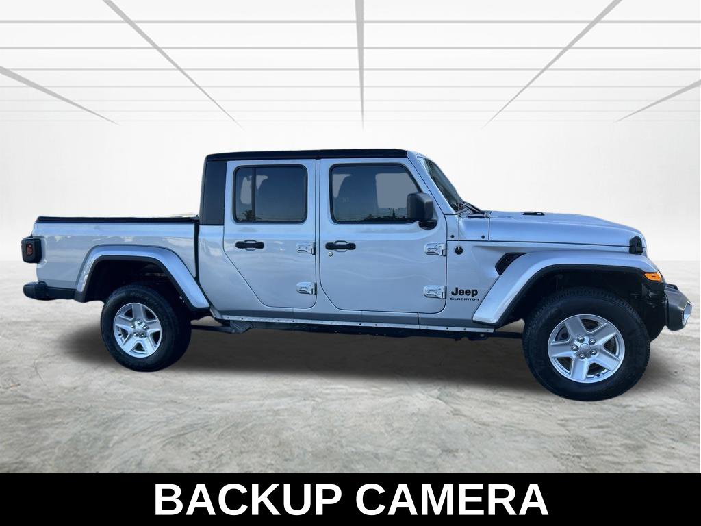Used 2022 Jeep Gladiator Sport AWD/4WD image 4