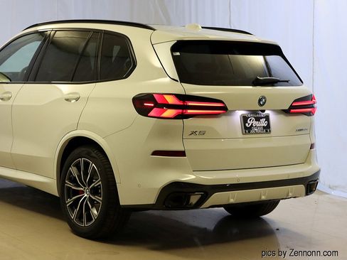 Used 2026 BMW X5 xDrive50e w/ M Sport Package image 8