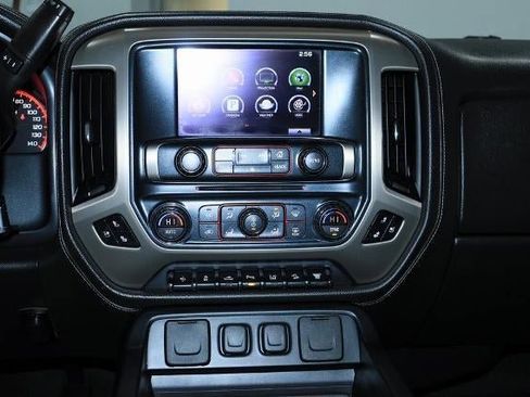 Used 2016 GMC Sierra 2500 Denali w/ Duramax Plus Package image 19