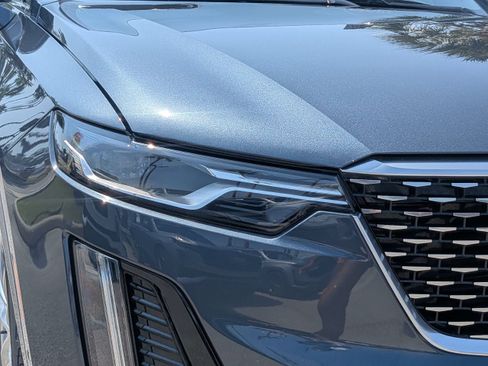 Certified 2021 Cadillac XT6 Premium Luxury AWD/4WD image 9