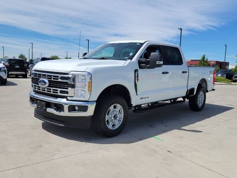Certified 2025 Ford F250 XLT AWD/4WD image 4