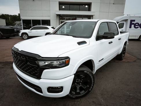 Used 2025 RAM 1500 Big Horn AWD/4WD image 8