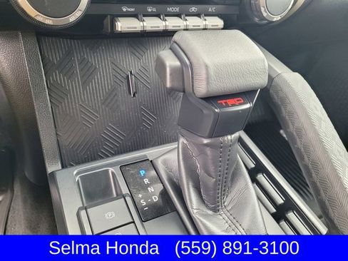 Used 2024 Toyota Tacoma TRD Sport image 21