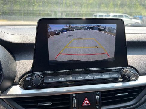 Used 2019 Kia Forte LXS FWD image 6