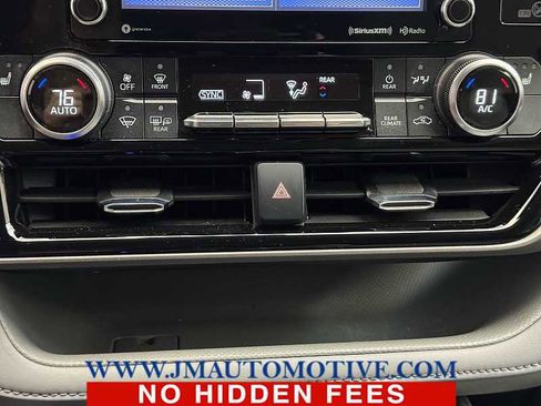 Used 2022 Toyota Highlander XLE image 44