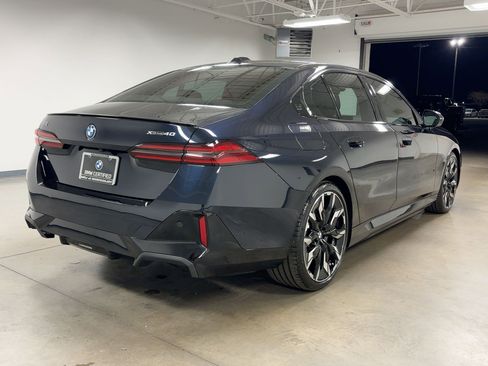 Certified 2025 BMW i5 xDrive40 w/ M Sport Package image 9