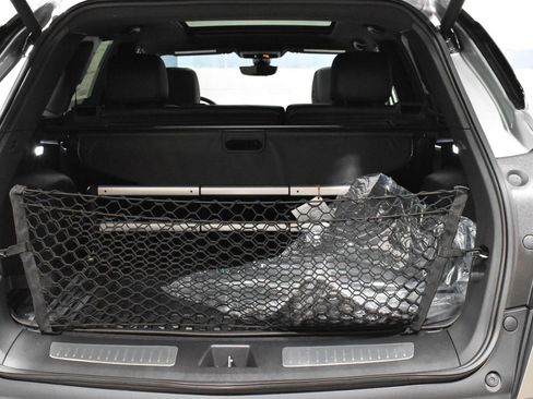 New 2025 Cadillac XT5 Premium Luxury w/ Technology Package AWD/4WD image 11