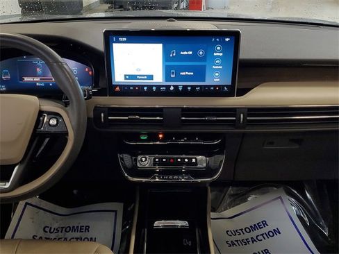 Certified 2023 Lincoln Corsair Reserve w/ Equipment Group 201A image 27