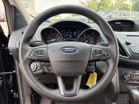 Used 2017 Ford Escape SE FWD image 25