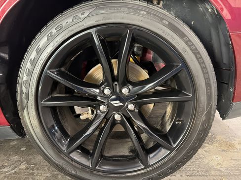 Used 2018 Dodge Challenger R/T w/ Blacktop Package image 8