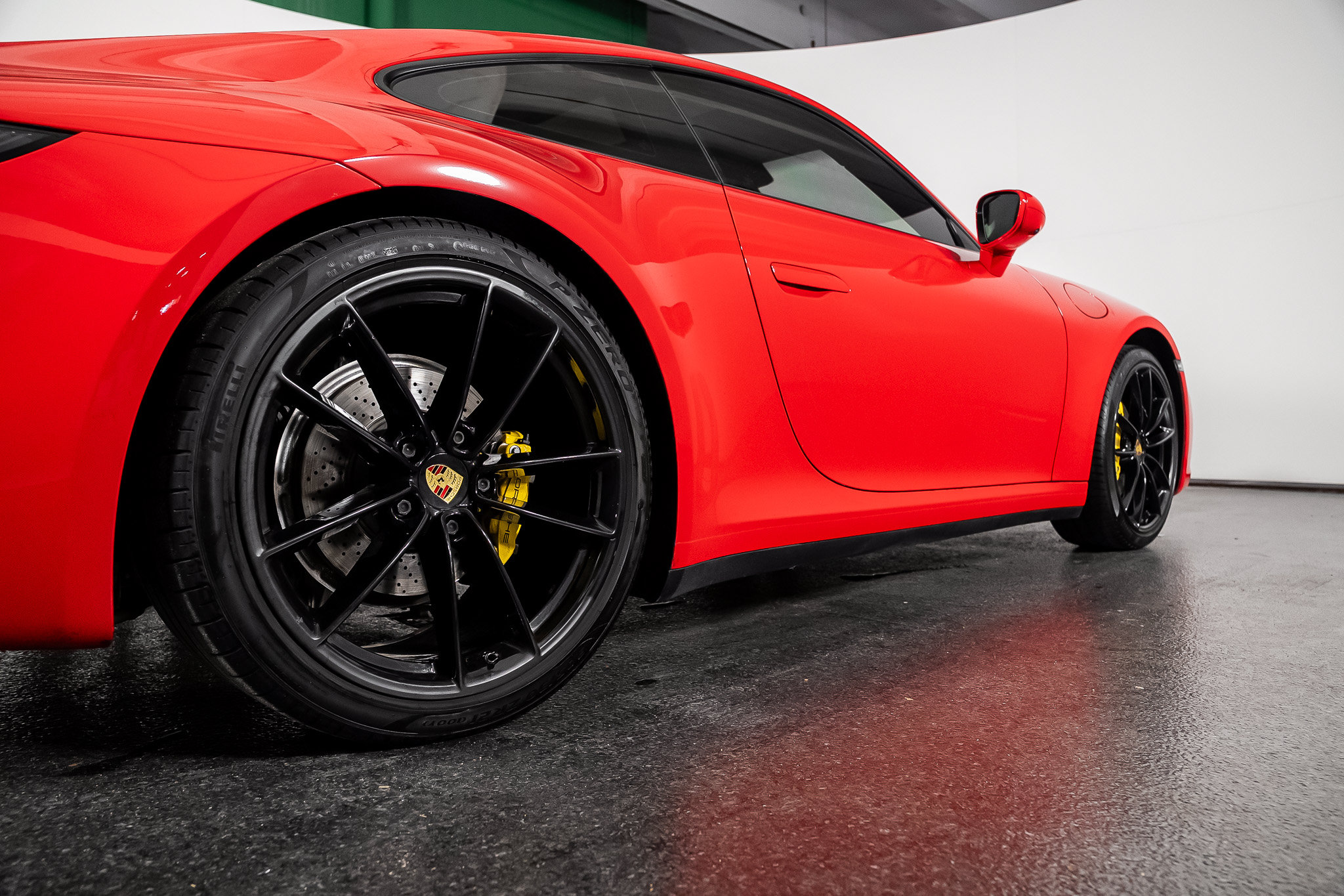 Used 2021 Porsche 911 Carrera w/ Premium Package RWD image 32