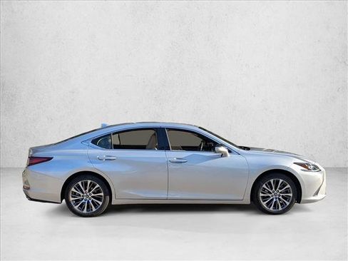 Used 2019 Lexus ES 350 image 4