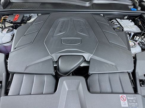 New 2026 Porsche Cayenne S image 35