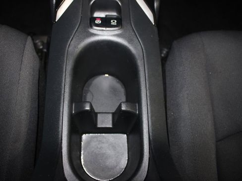 Used 2023 Toyota Corolla Cross LE FWD image 29