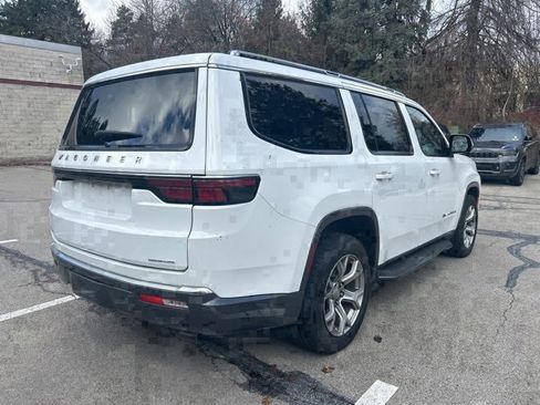 Used 2022 Jeep Wagoneer Series II image 4