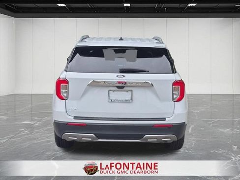 Used 2023 Ford Explorer XLT w/ Equipment Group 202A RWD image 4