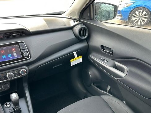 New 2025 Nissan Kicks Play S image 10