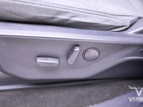 Used 2022 Ford F150 XLT w/ Equipment Group 302A High image 14