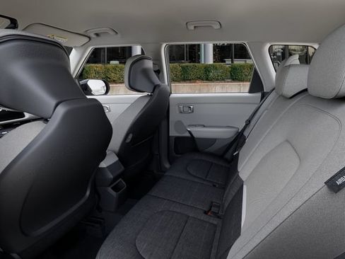 New 2027 Kia Seltos S FWD image 19
