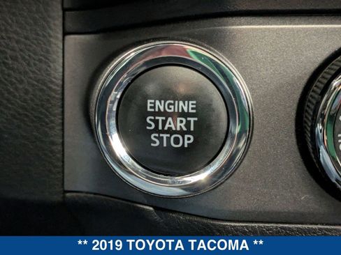 Used 2019 Toyota Tacoma TRD Off-Road image 35