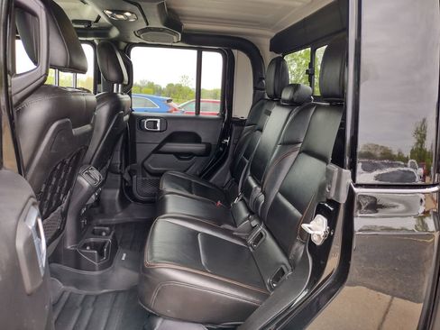 Used 2021 Jeep Gladiator Mojave w/ Dual Top Group AWD/4WD image 12
