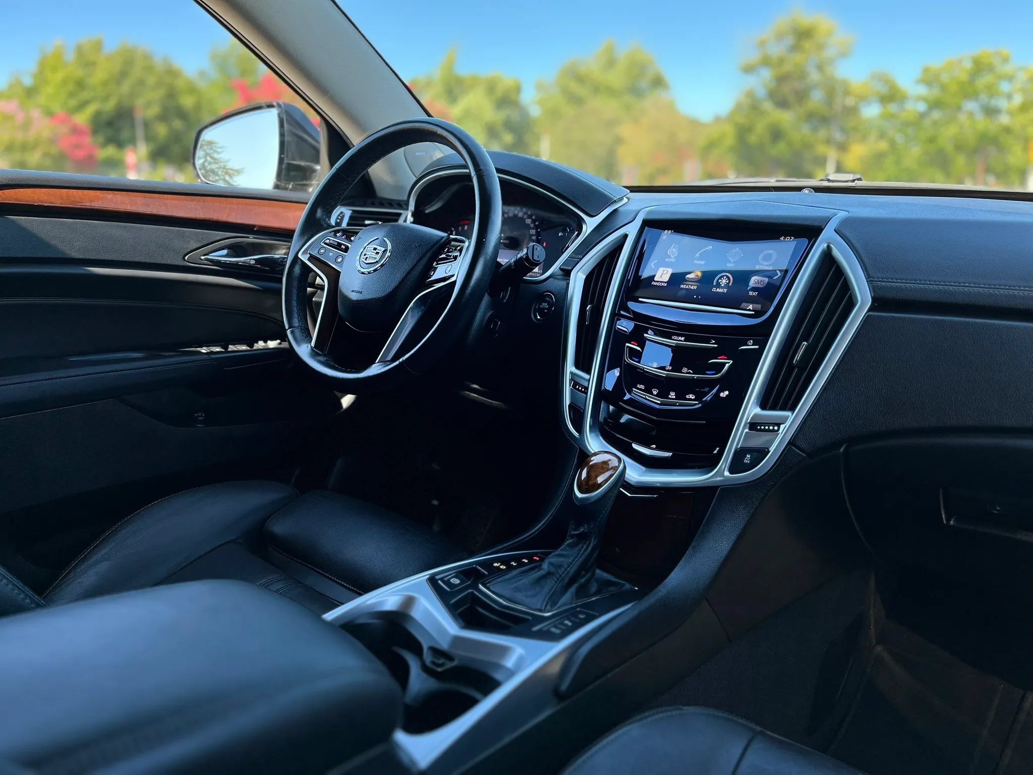 Used 2015 Cadillac SRX Performance w/ Driver Awareness Package AWD/4WD image 18