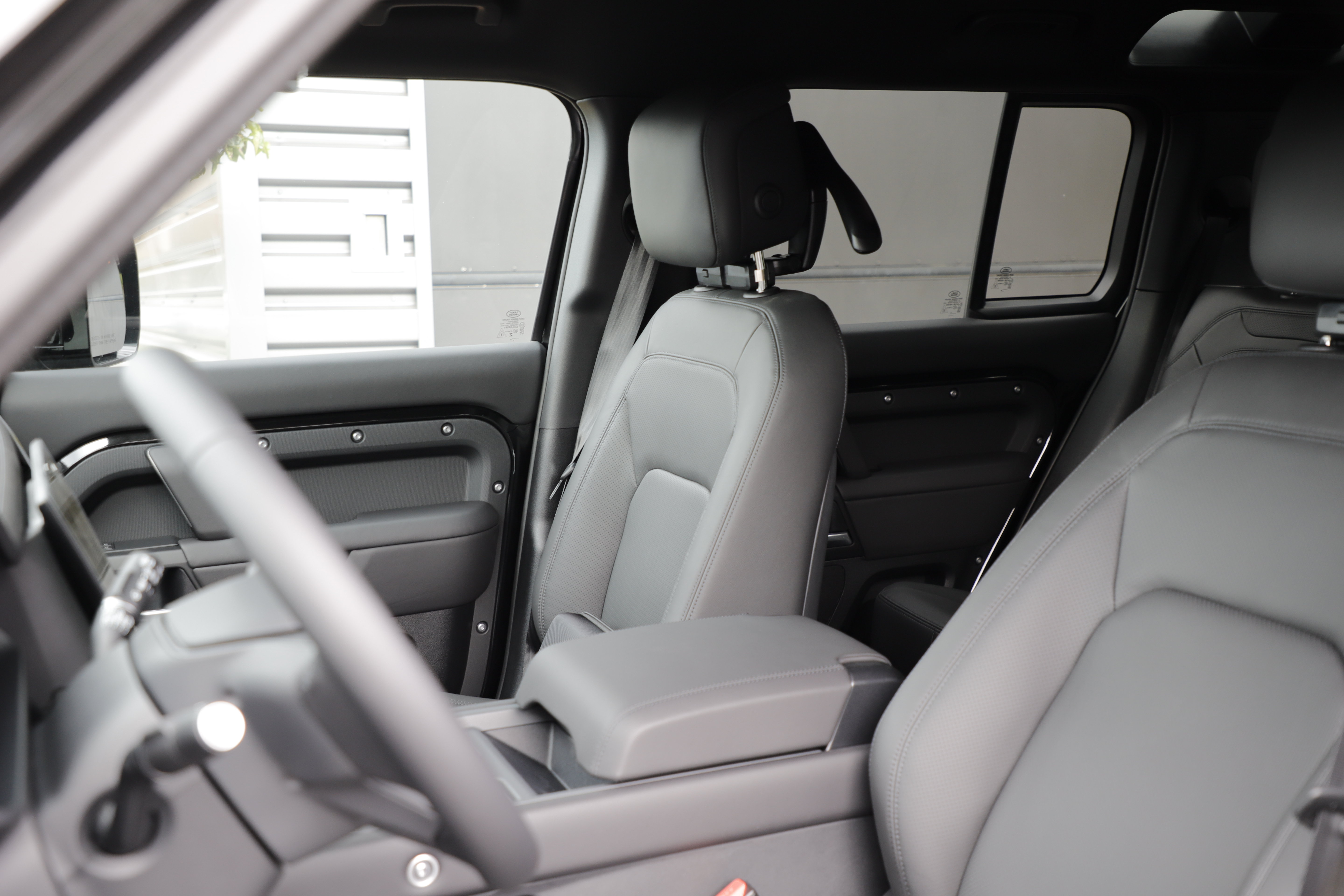 New 2026 Land Rover Defender 110 X-Dynamic SE AWD/4WD image 19