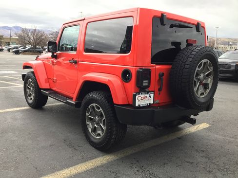 Used 2013 Jeep Wrangler Rubicon image 3