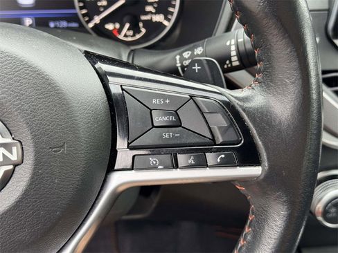 Used 2024 Nissan Altima 2.5 SR image 11