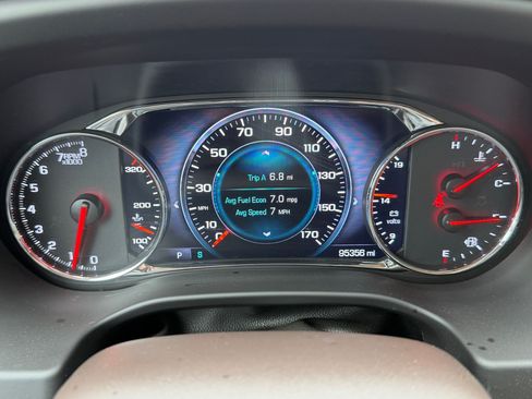 Used 2017 GMC Acadia Denali w/ Technology Package AWD/4WD image 19