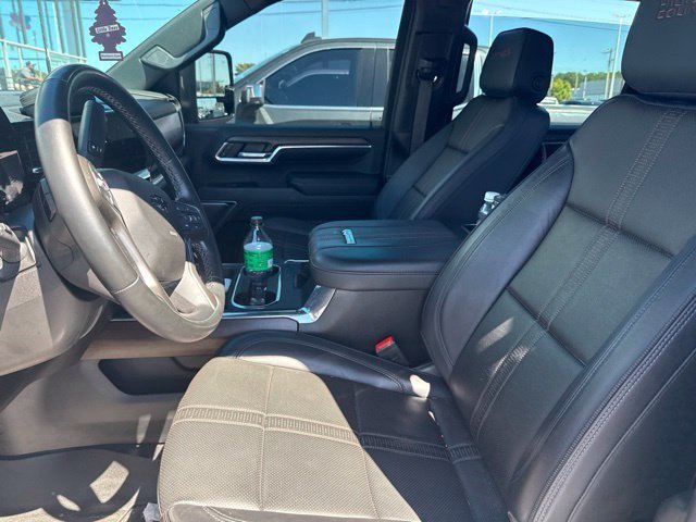 Used 2024 Chevrolet Silverado 2500 High Country w/ Midnight Edition AWD/4WD image 39