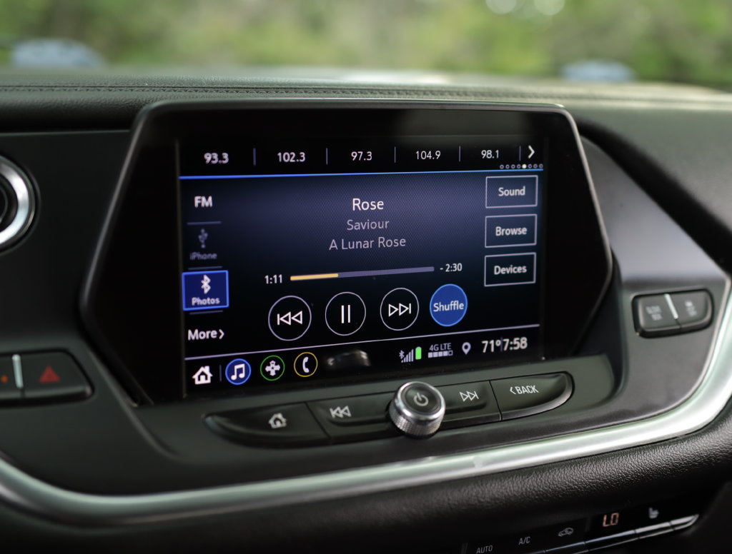 Used 2020 Chevrolet Blazer LT FWD image 12