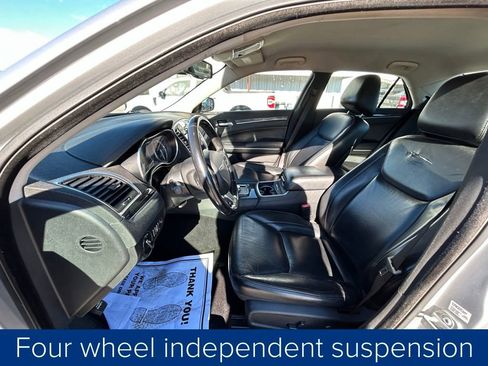 Used 2020 Chrysler 300 Touring L w/ Quick Order Package 2EF image 28