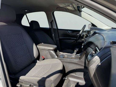 Used 2018 Chevrolet Equinox LT FWD image 48