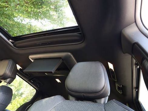 Used 2025 Toyota Sienna Platinum image 18