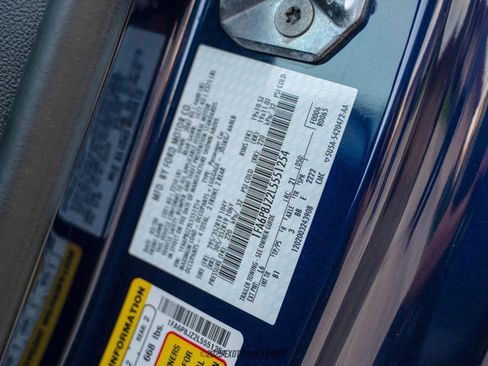 Used 2020 Ford Mustang Shelby GT350 w/ Technology Package image 48