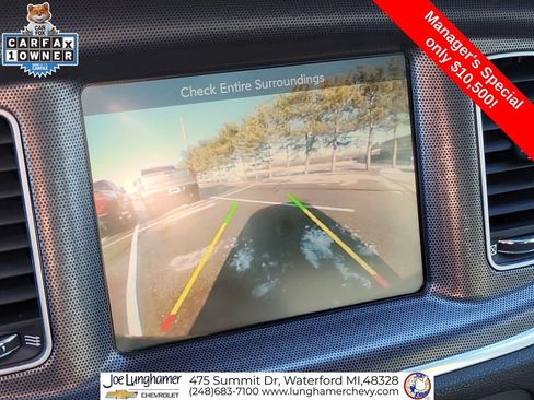 Used 2015 Dodge Charger SXT image 16