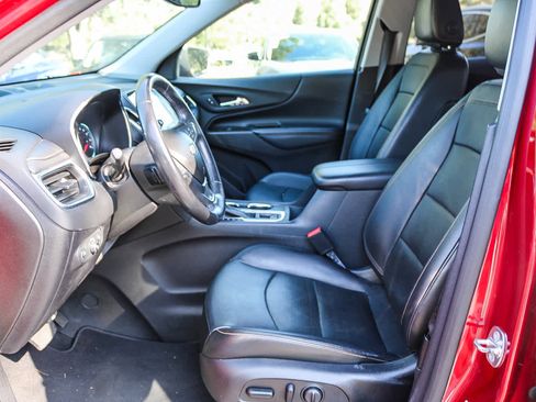 Used 2018 Chevrolet Equinox Premier FWD image 17