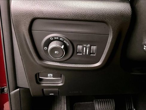 Used 2024 Jeep Grand Cherokee L Limited w/ Luxury Tech Group II AWD/4WD image 40