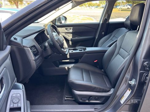 Used 2026 Nissan Rogue SL AWD/4WD image 29