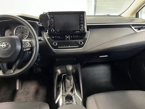 Used 2021 Toyota Corolla LE FWD image 20