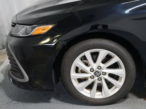 Used 2024 Toyota Camry LE FWD image 5