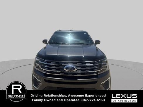 Used 2018 Ford Expedition Limited w/ Equipment Group 302A AWD/4WD image 2
