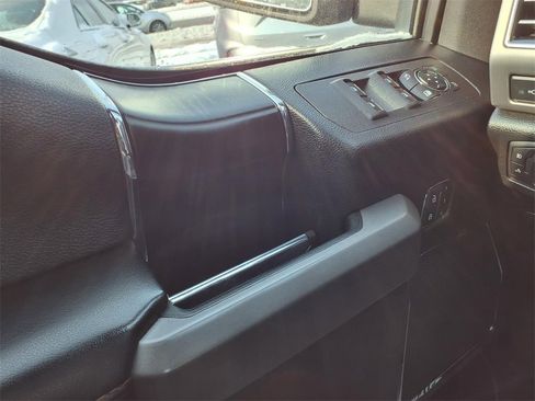 Used 2019 Ford F150 Platinum w/ Equipment Group 701A Luxury image 23