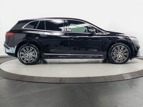 Used 2023 Mercedes-Benz EQS 580 4MATIC SUV image 38