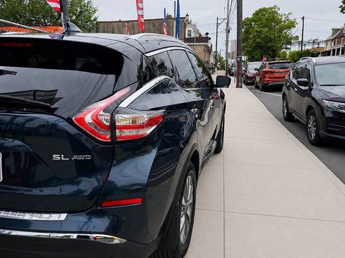 Used 2017 Nissan Murano SL w/ SL Technology Package AWD/4WD image 2