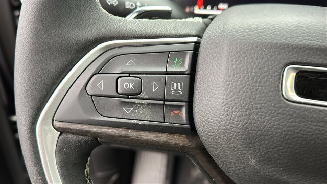New 2026 Jeep Grand Cherokee Altitude AWD/4WD image 12