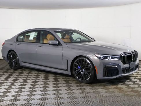 Used 2022 BMW 750i xDrive w/ Executive Package AWD/4WD image 58