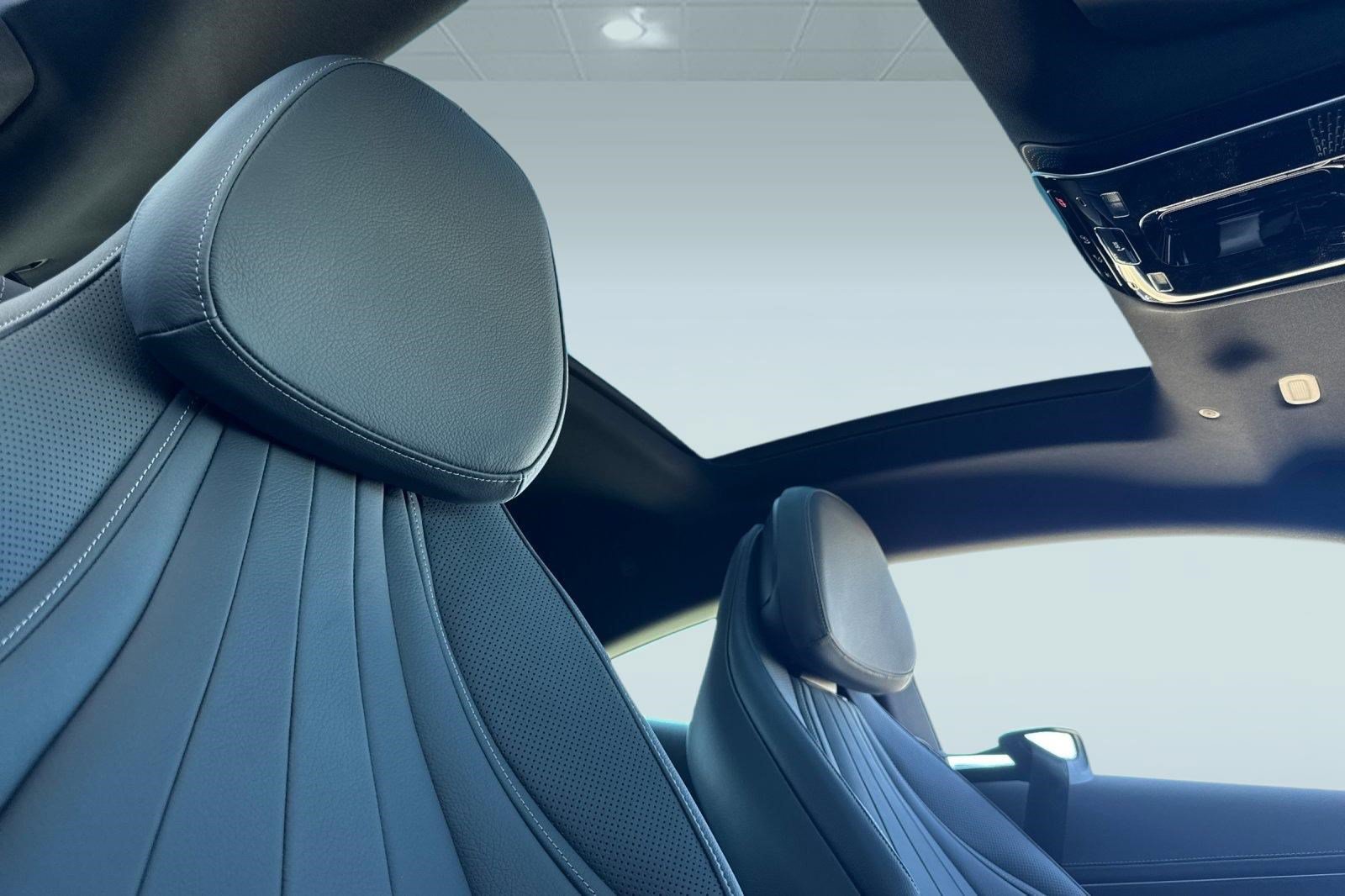 New 2026 Mercedes-Benz CLE 450 4MATIC Coupe image 14