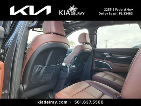 Used 2024 Kia Telluride EX w/ EX Captain's Chair Package FWD image 15